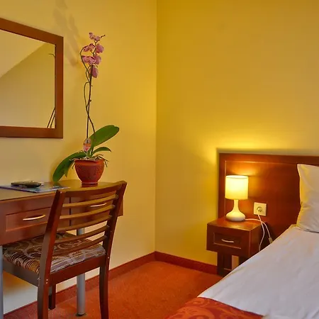 Хотел балкан 3*